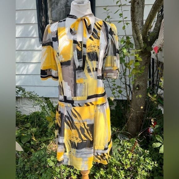 *** Walter Tie Neck Cut Out Front Abstract Dress (F003) - Picture 6 of 16